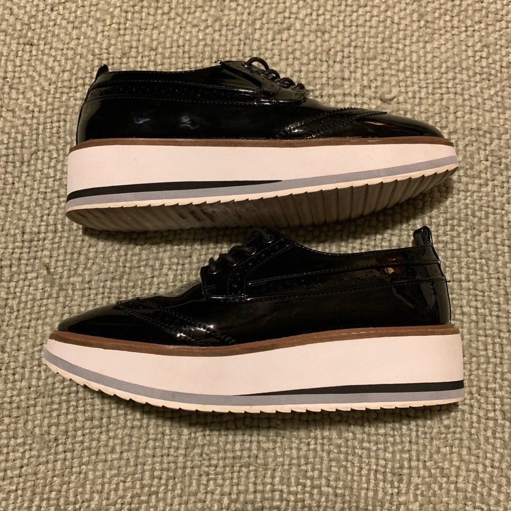 Mix No. 6. LARANIA WEDGE WINGTIP OXFORD